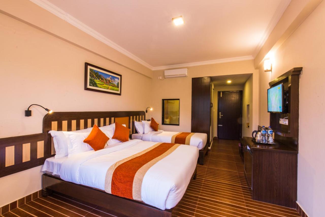 Hotel Kausi Pokhara Exterior photo
