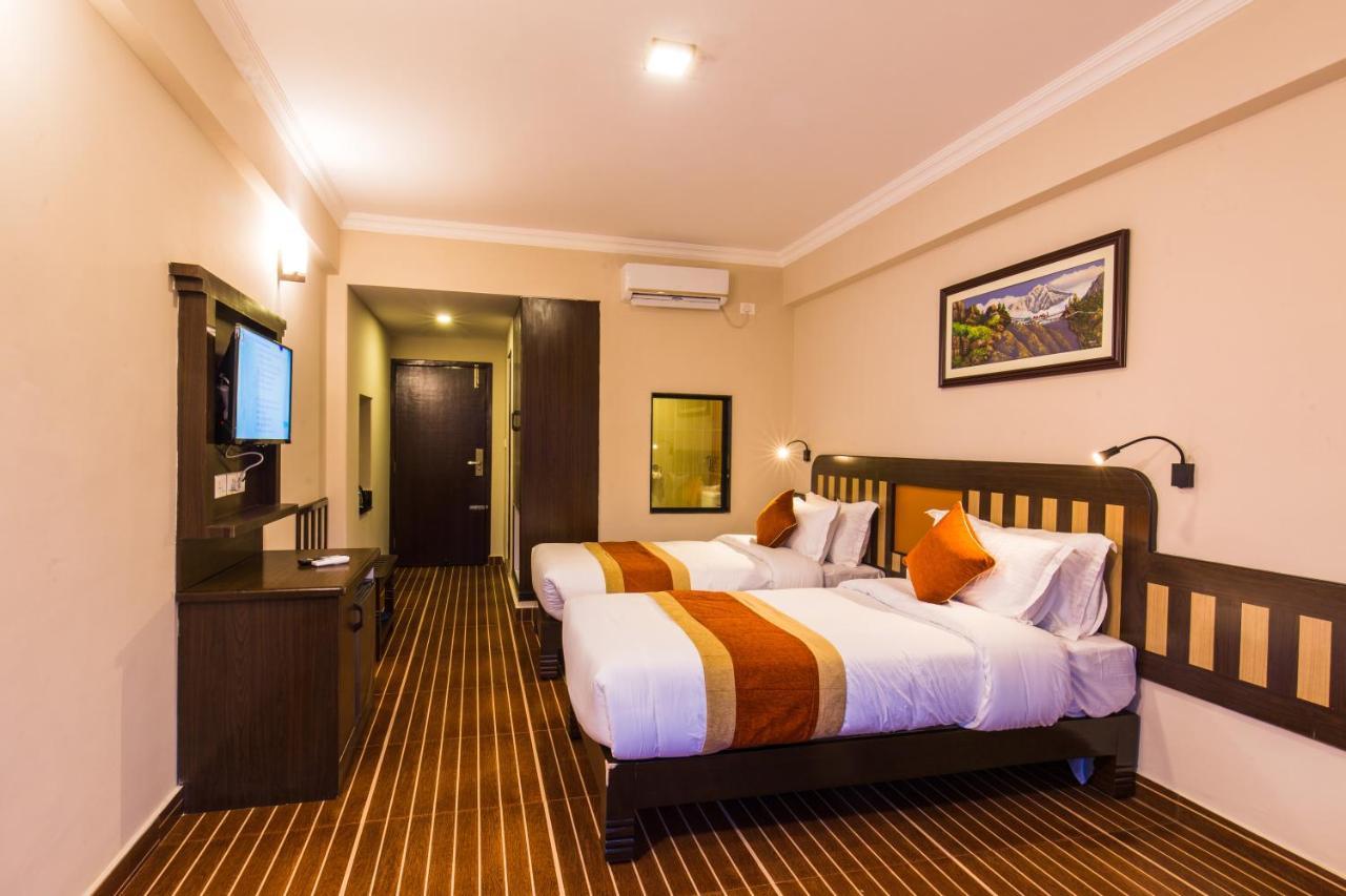 Hotel Kausi Pokhara Exterior photo
